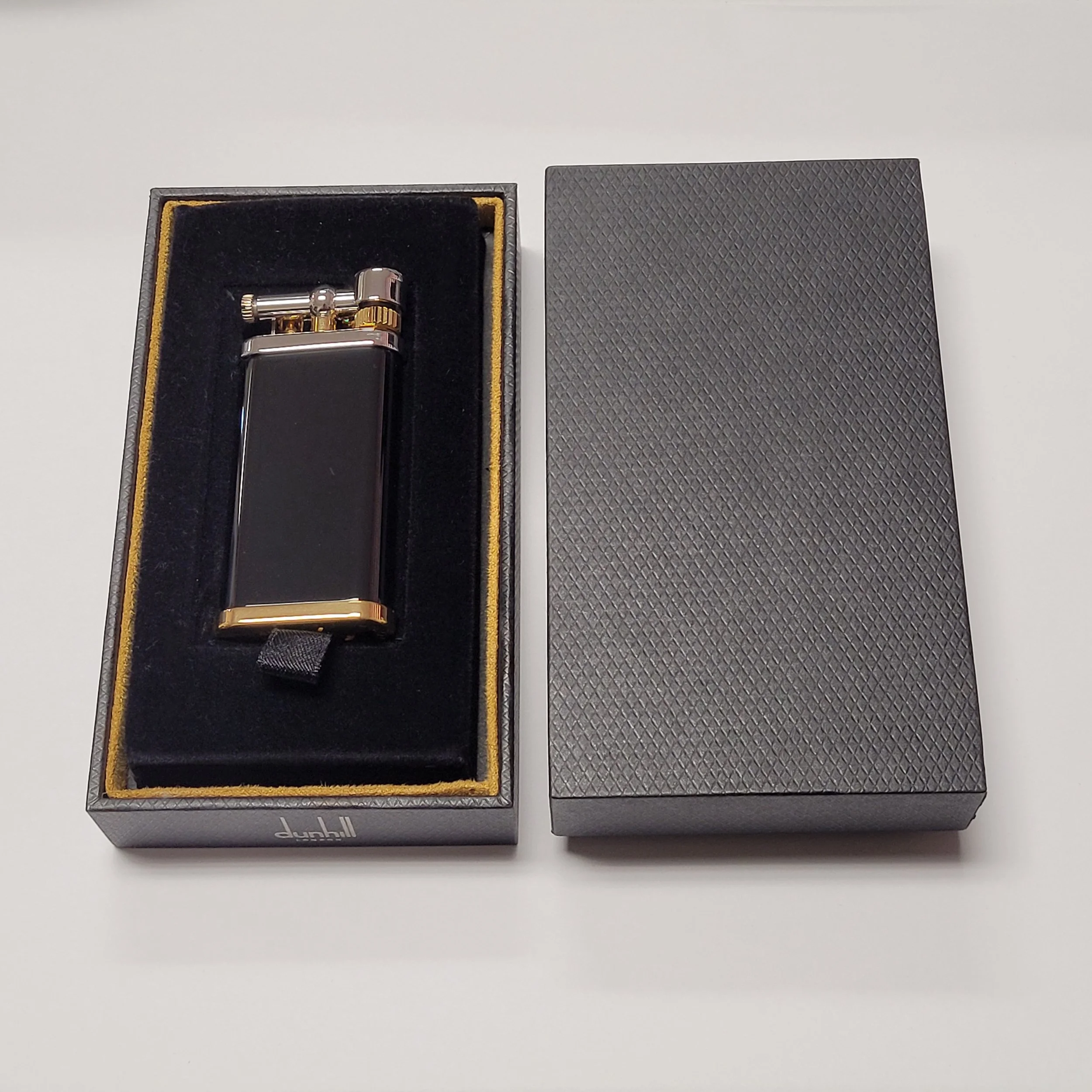 その他 Dunhill Lighter Dunhill Dress Gas Lighter Gold Windsor Black Lacquer | eBay